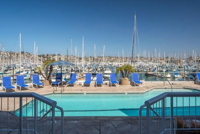 Bay Club Hotel and Marina,San Diego:Photos,Reviews,Deals