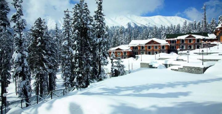 The Khyber Himalayan Resort & Spa,Gulmarg:Photos,Reviews,Deals