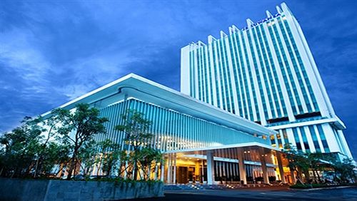 JS Luwansa Hotel & Convention Center,Jakarta:Photos,Reviews,Deals